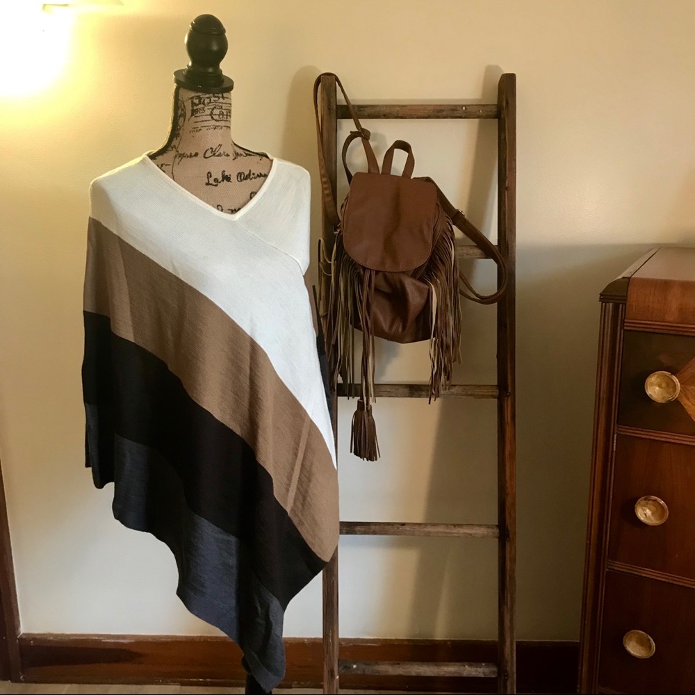 Ellen Tracy cape sweater. Size medium/ large.